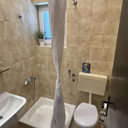 Marie 3* Baška Voda